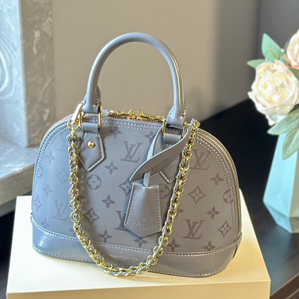 Louis Vuitton Alma Bb Gris Trianon 18Cm M12561