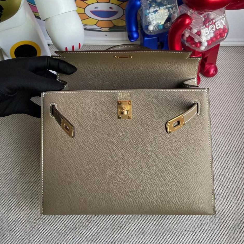 Hermes Kelly Epsom Ck18 Etoupe Gold Hardware 28Cm