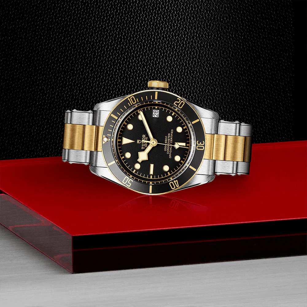 【Super Clone】TUDOR Black Bay S&G 41mm Black/Gold Dial Automatic Men's Bracelet Watch M79733N-0008