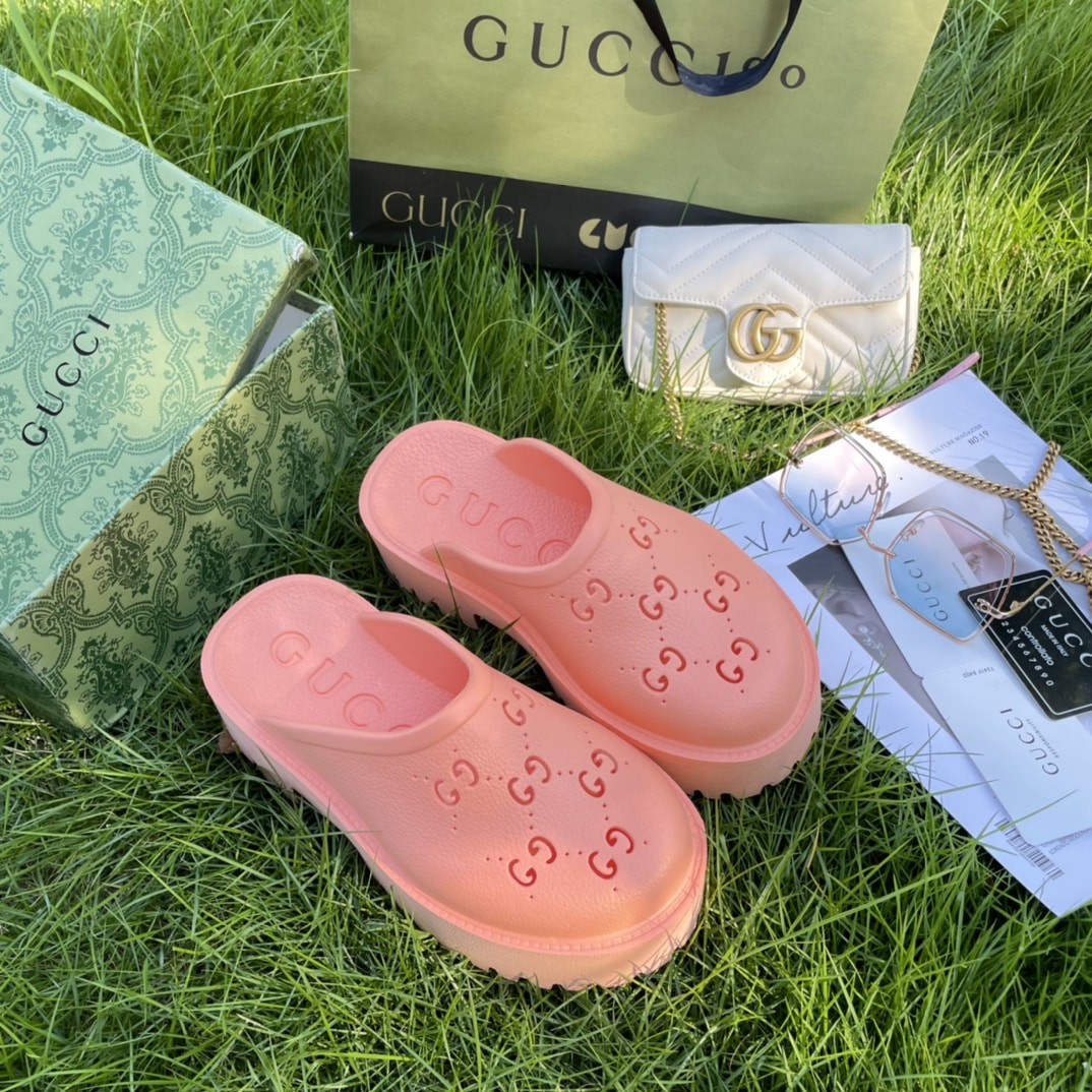 Gucci Men’S Slip On Sandal Pink Gg Rubber