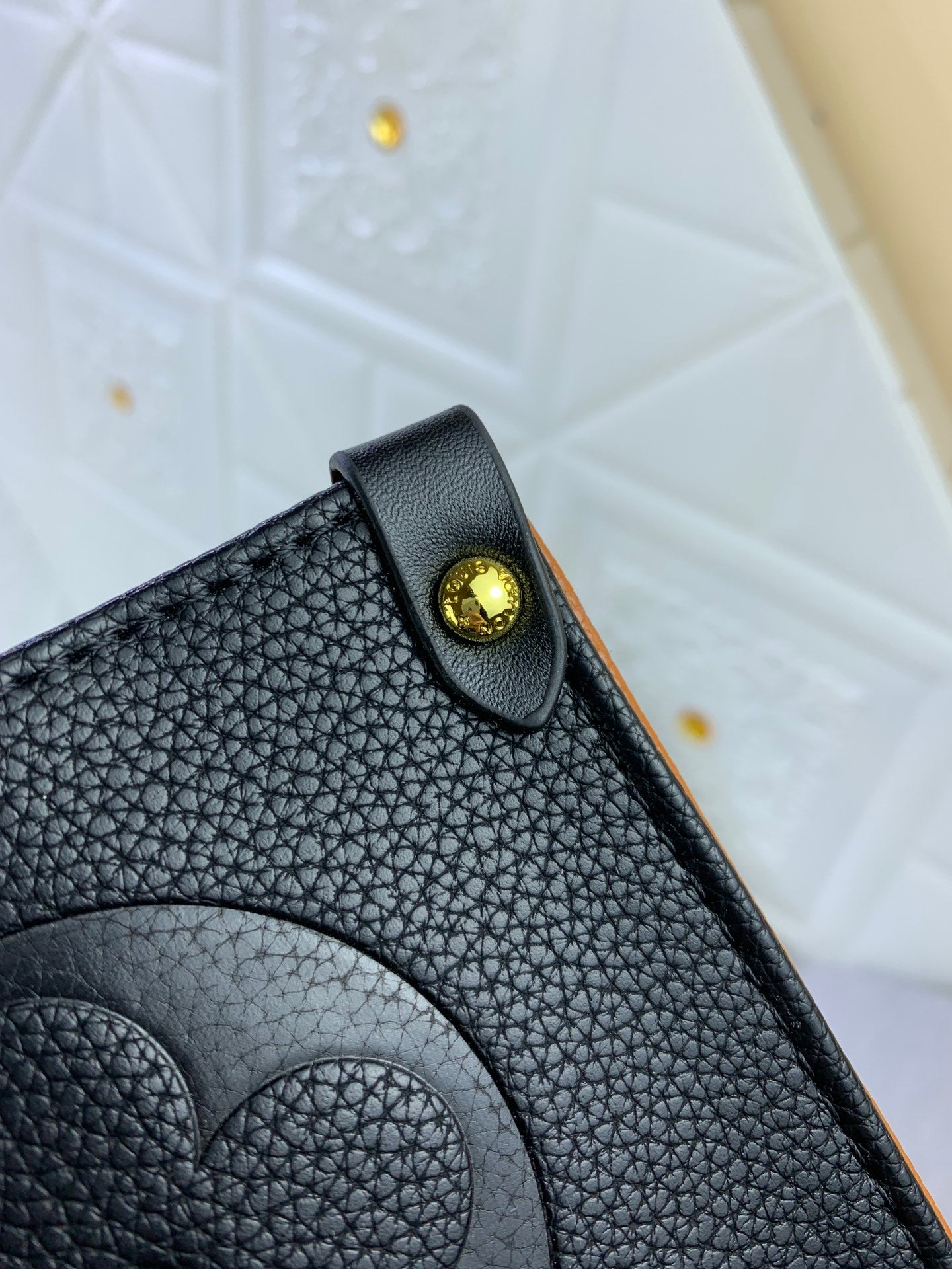 Louis Vuitton LV Crafty Onthego Gm Black 41Cm