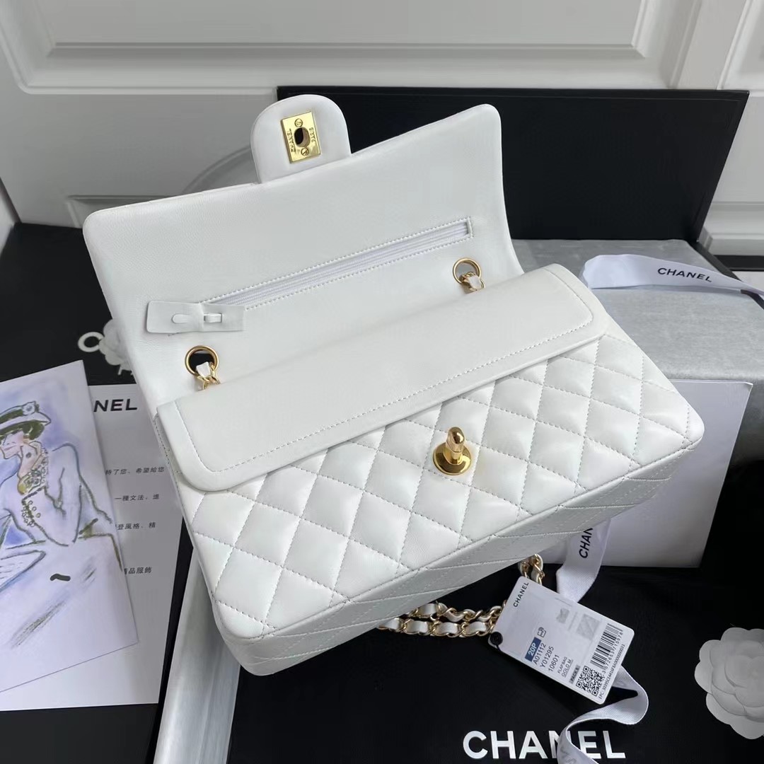Chanel Classic Medium Handbag White 25Cm A01112