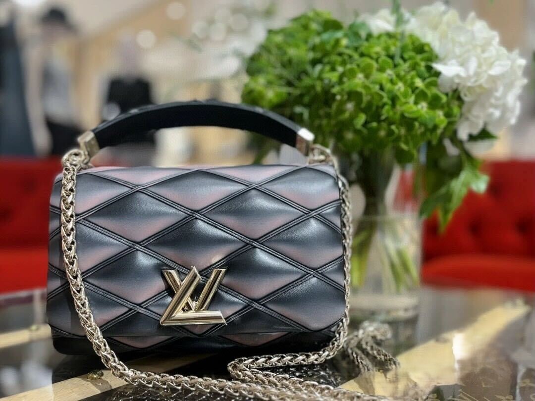 Louis Vuitton Go 14 Mm Malletage Black Pink 23Cm M23569