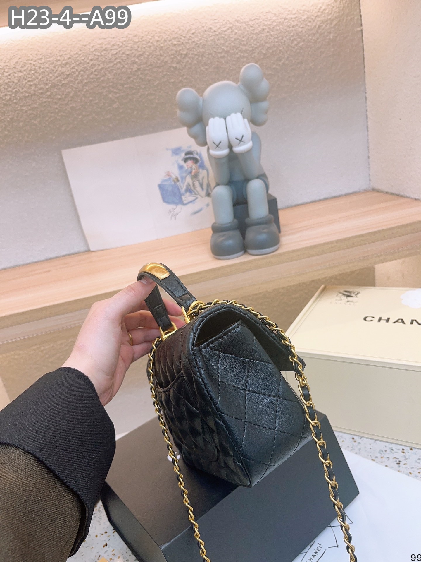 Chanel 22B Flap Bag With Gold Hardware Top Handle Black 21Cm/8in As2431