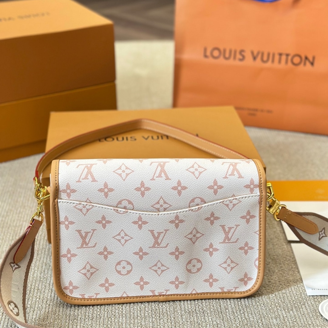 Louis Vuitton Diane Monogram Cream Beige 25Cm