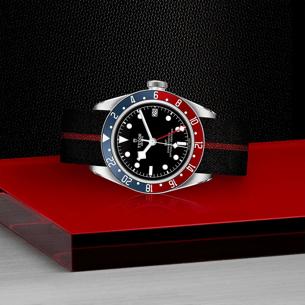 TUDOR Black Bay GMT 41mm Black Dial Automatic Men's Fabric Strap Watch M79830RB-0003