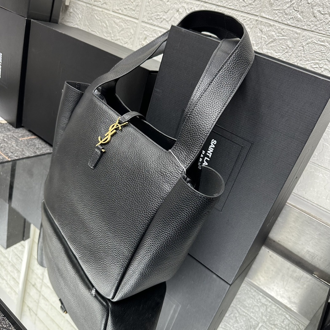 Saint Laurent Bea In Grained Leather Black 50Cm