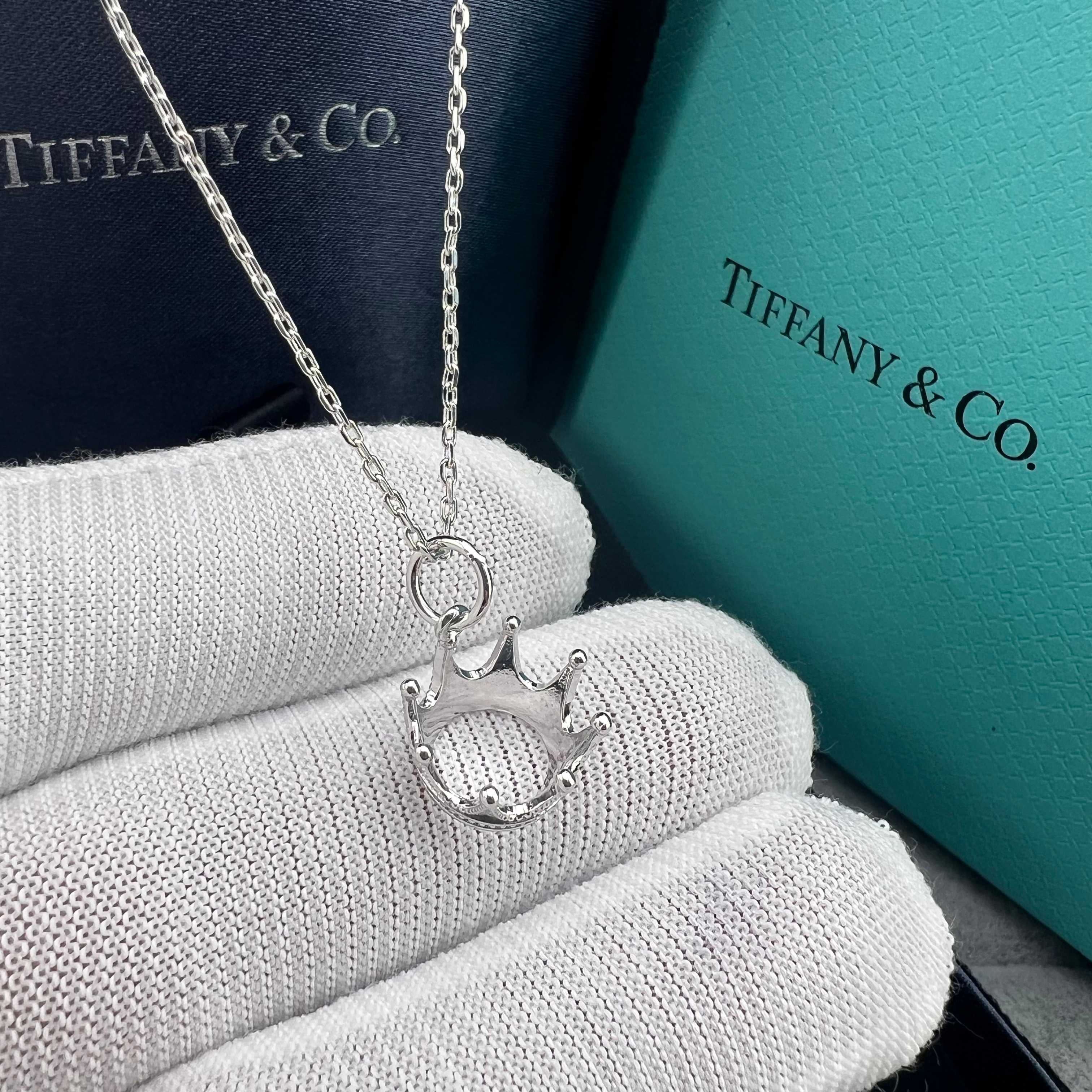 Crown Necklace