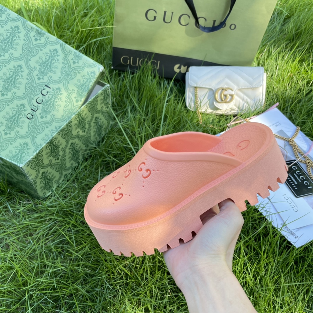 Gucci Men’S Slip On Sandal Pink Gg Rubber