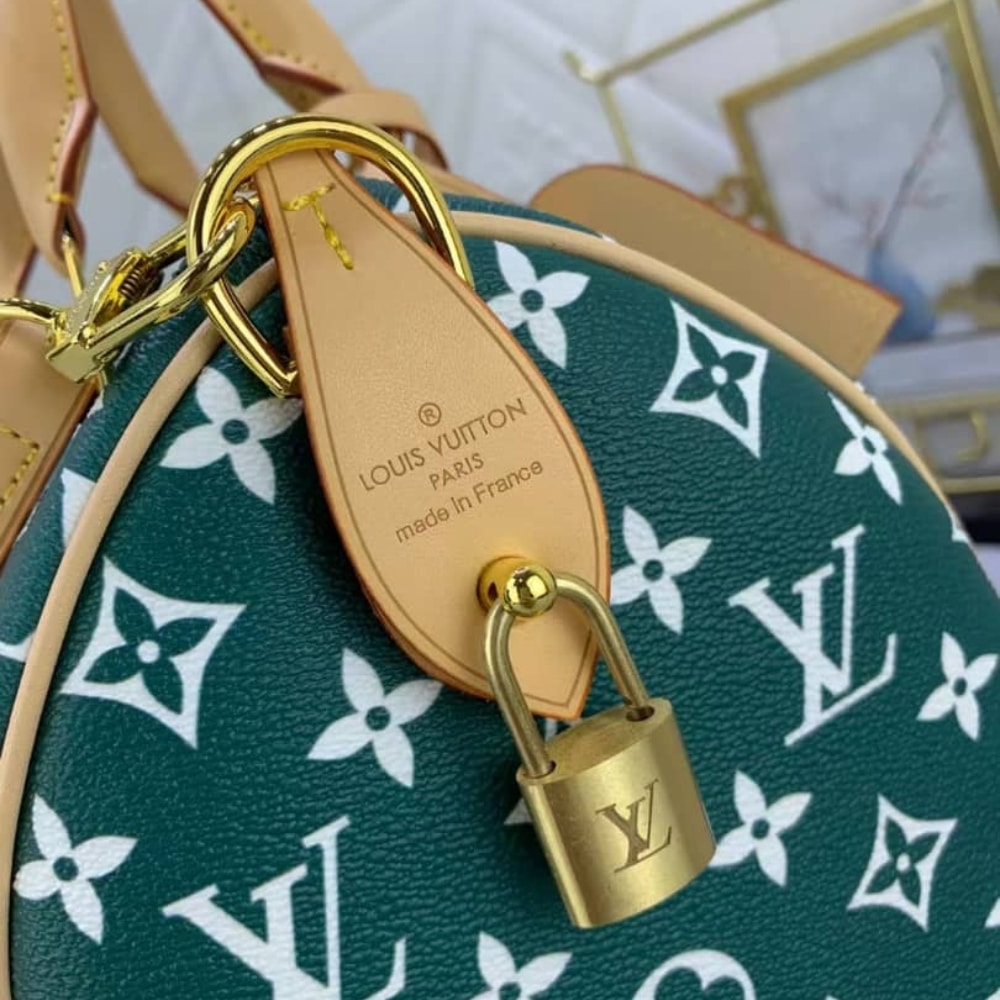 Louis Vuitton Speedy P9 Bandoulière 30 Green 30Cm M14077