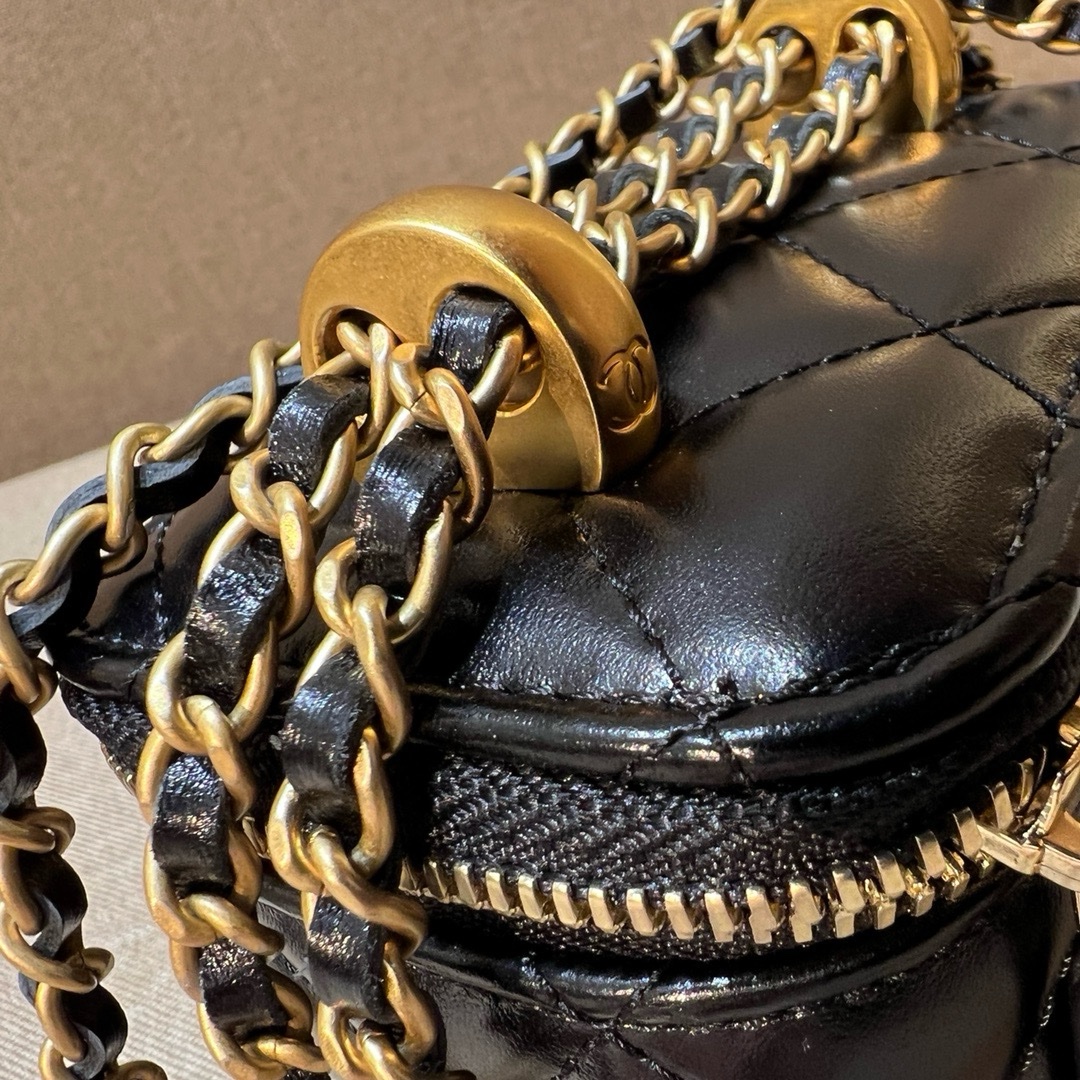 Chanel Small Vanity With Chain Black 12Cm/ 4.7in