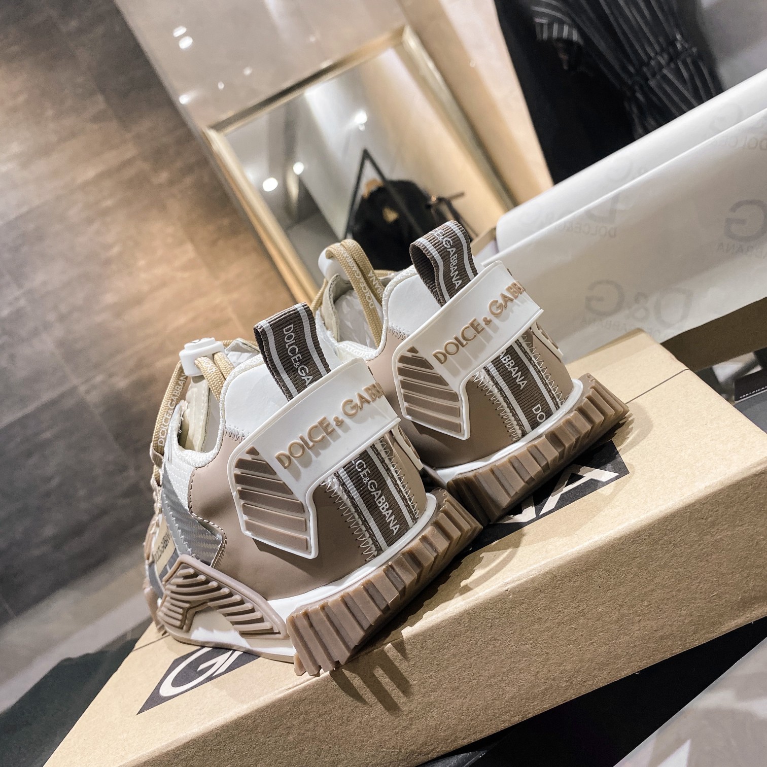 2020 D&G latest  official website synchronization model