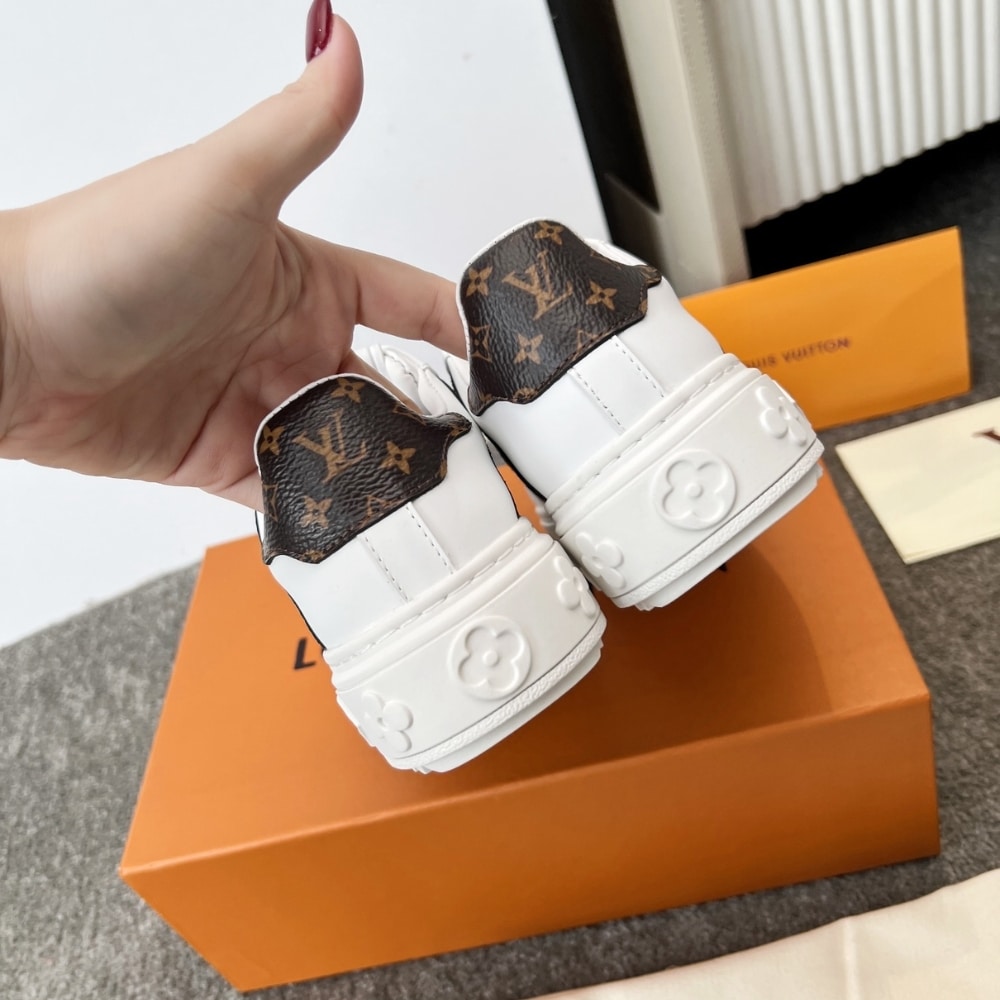 Louis Vuitton Time Out Sneaker Blanc 1aieff