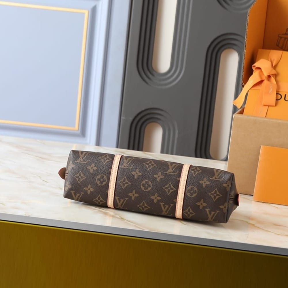 Louis Vuitton Squire East West Monogram Canvas Brown 32cm M28953