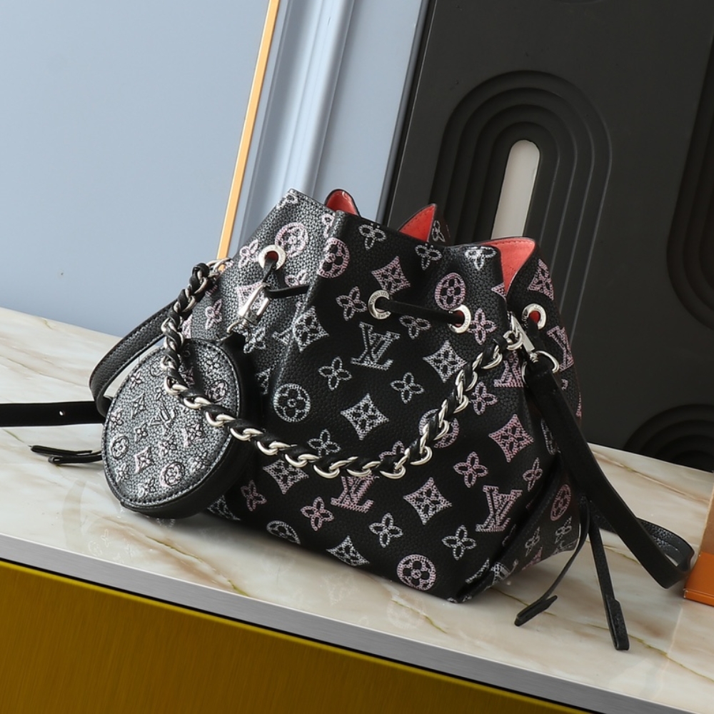 Louis Vuitton Bella Black /Amp Pink 22Cm