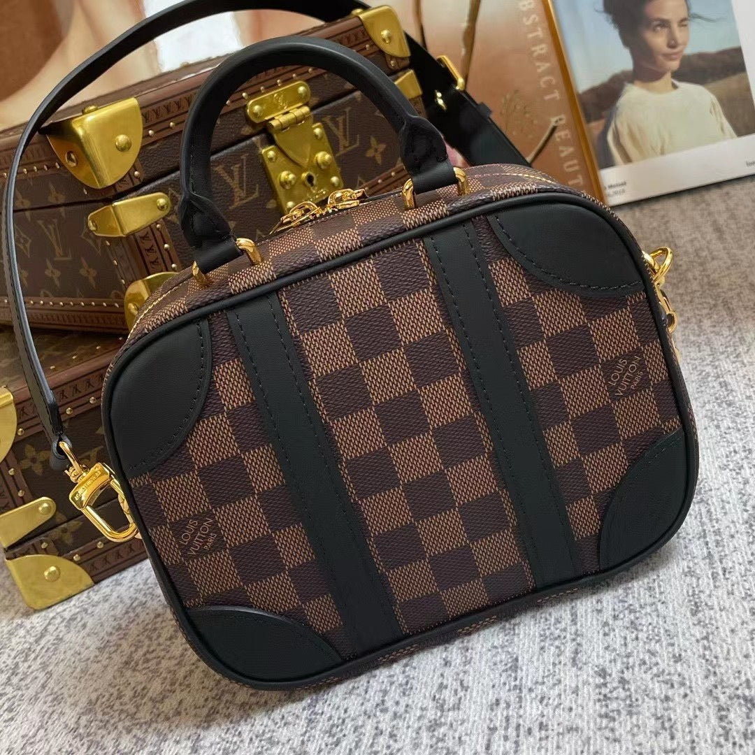 Louis Vuitton Valisette Souple Bb 19Cm Black