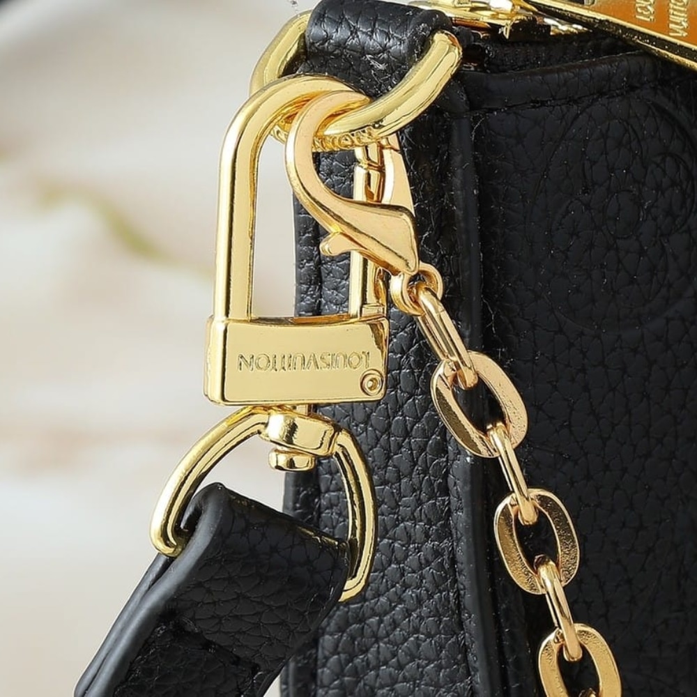 Louis Vuitton Easy Pouch On Strap Black 21Cm M80349