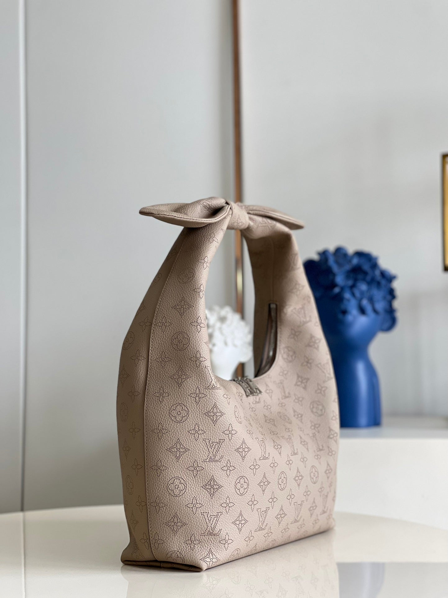 Louis Vuitton Why Knot Mm Beige