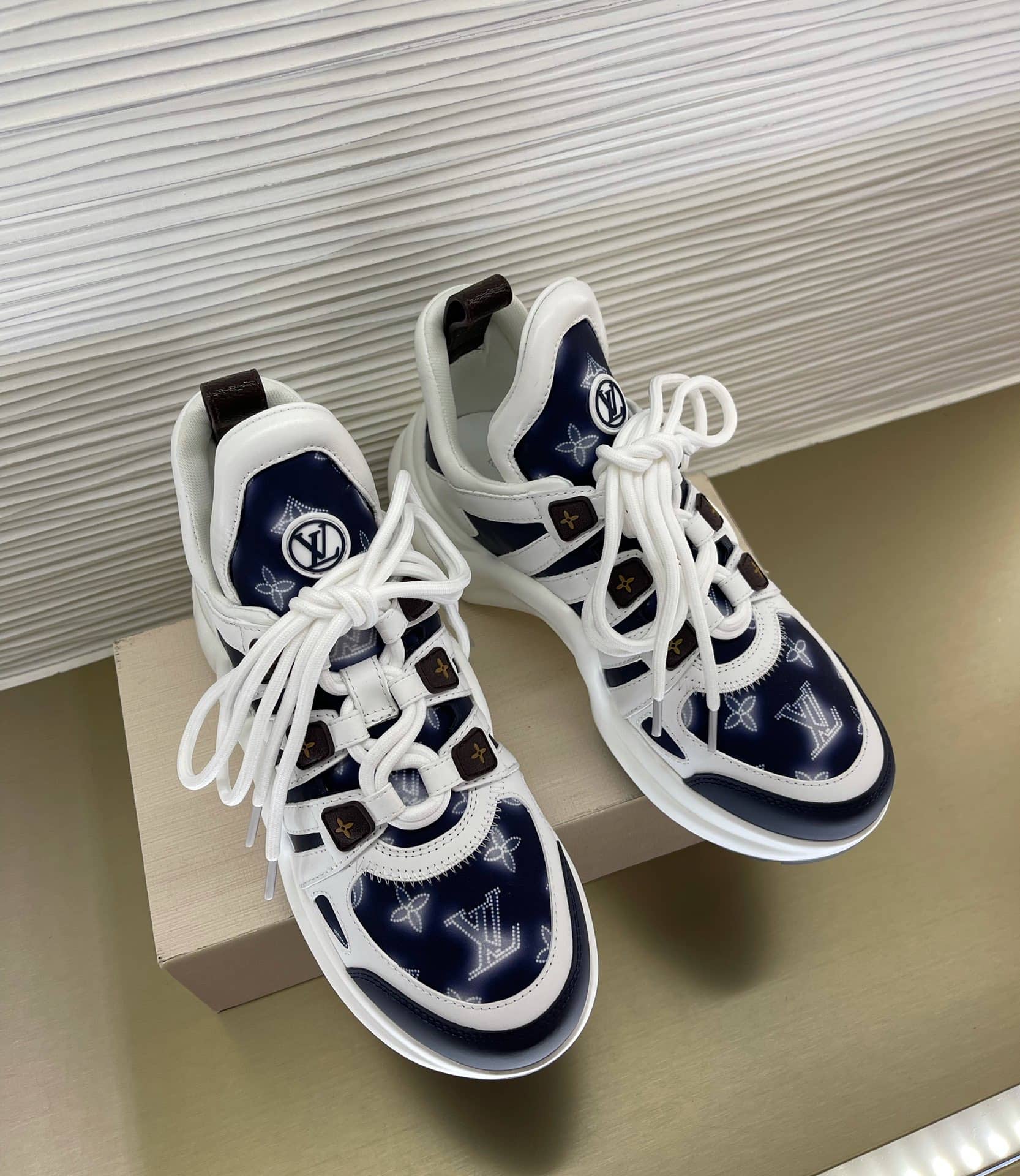 Louis Vuitton Archlight Sneaker Dark Blue 1A9Rx9