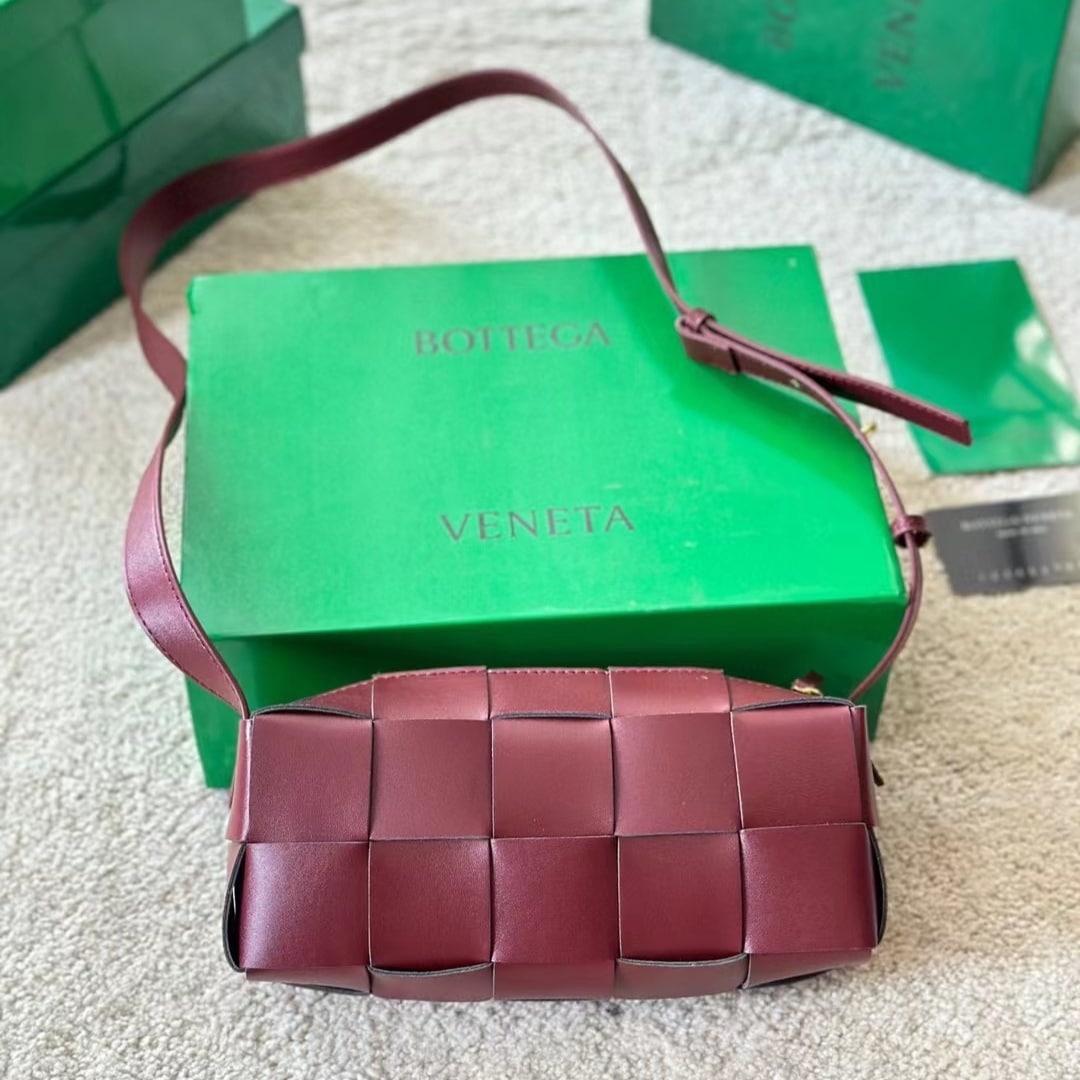 Bottega Veneta Brick Leather Bag Barolo 28Cm