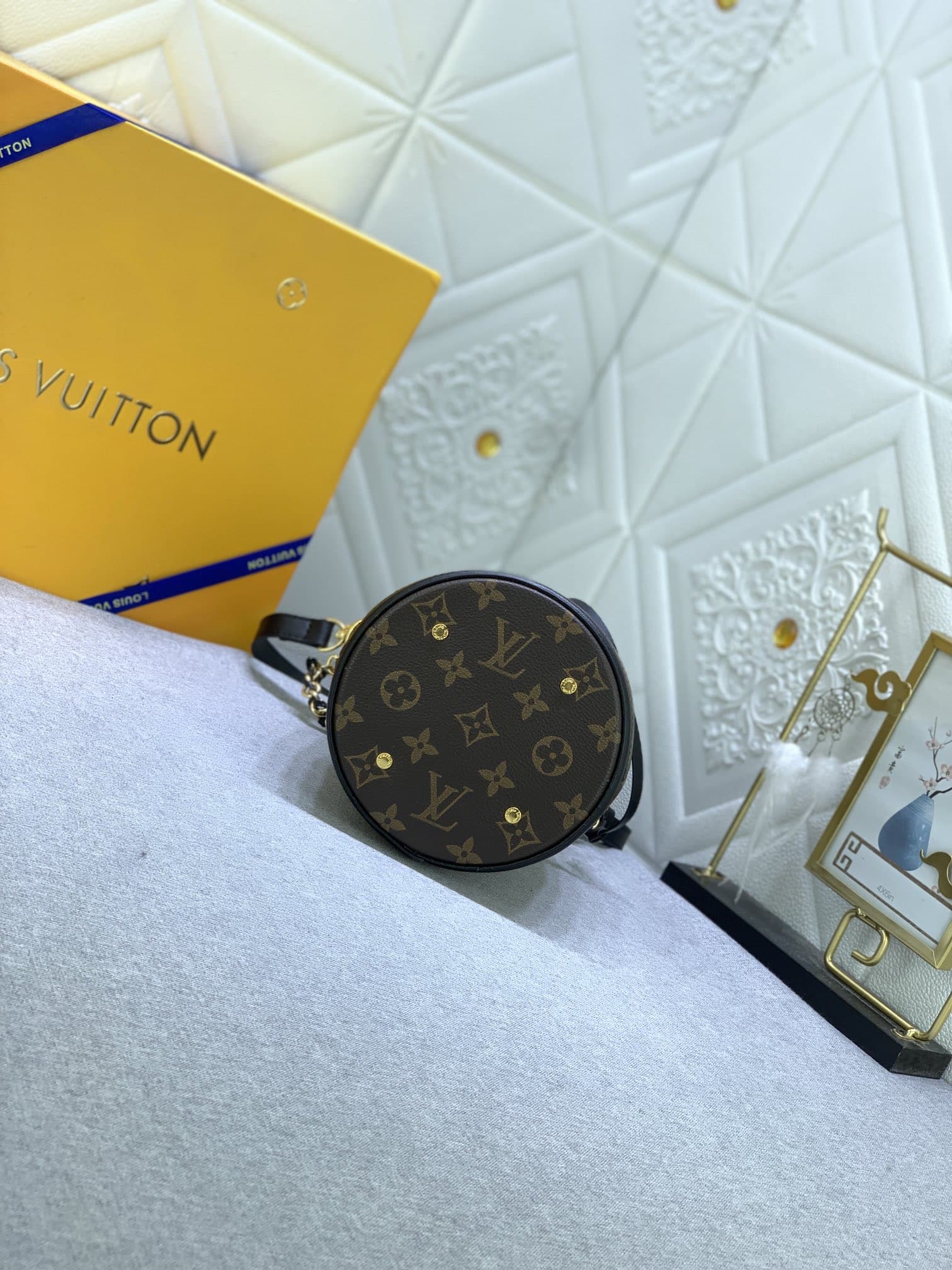Louis Vuitton Bucket Monogram Bag Brown 20Cm