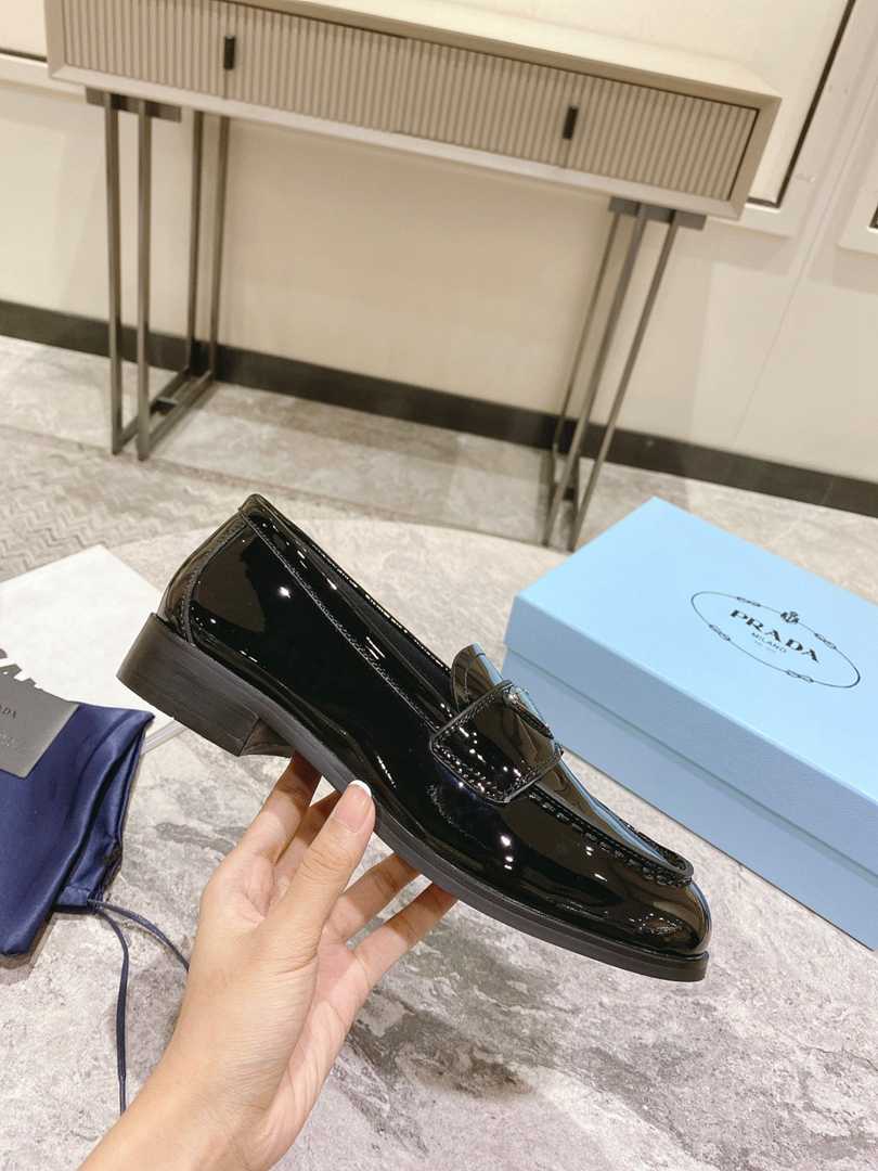 Prada Chocolate Brushed Leather Loafers Black 1D246Mulsf0002Fb050