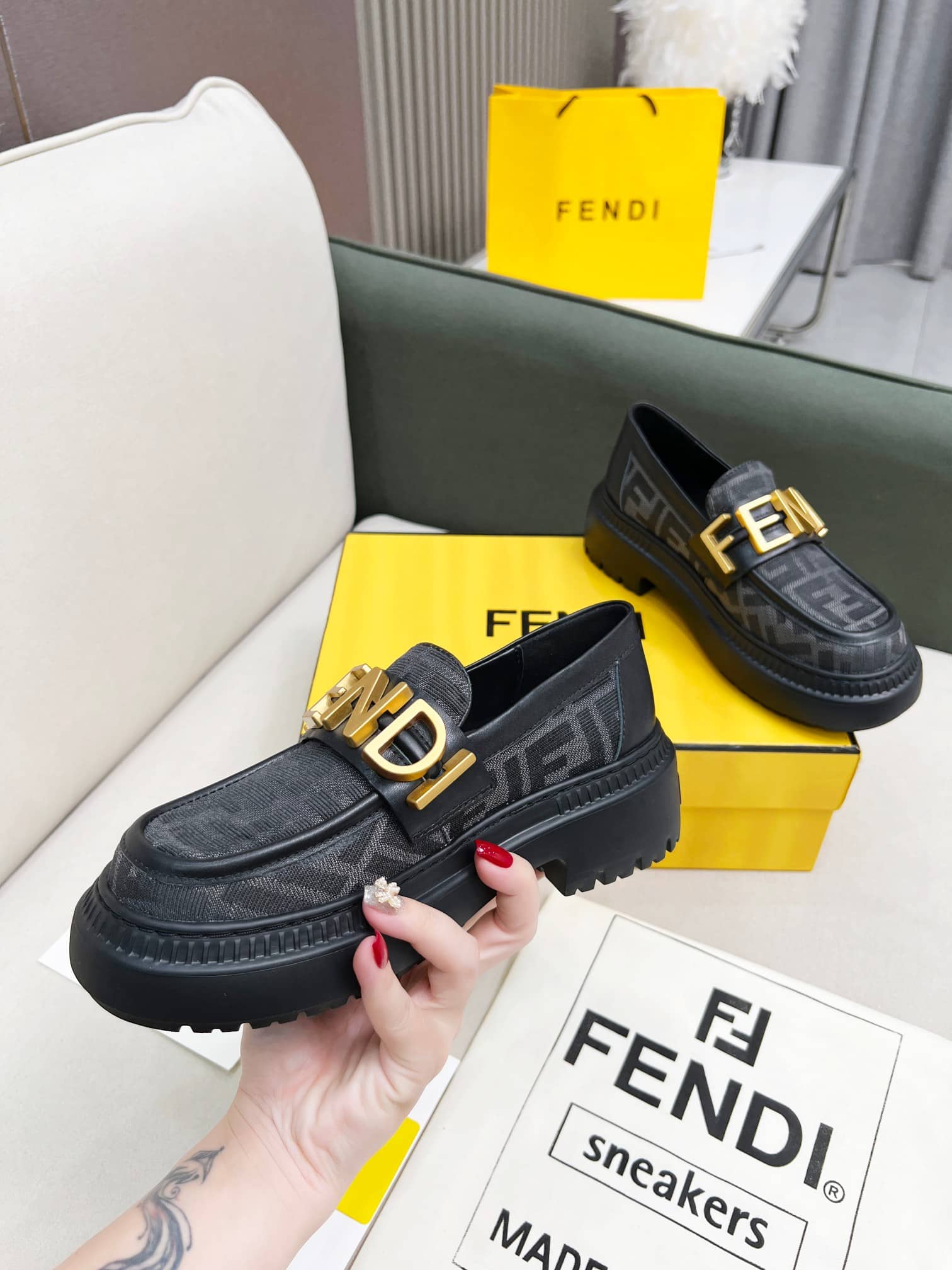 Fendigraphy Ff Leather Loafers Grey
