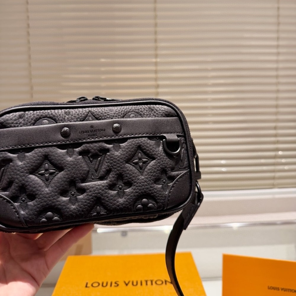Louis Vuitton Alpha Wearable Wallet Monogram Shadow Black 19Cm M82544