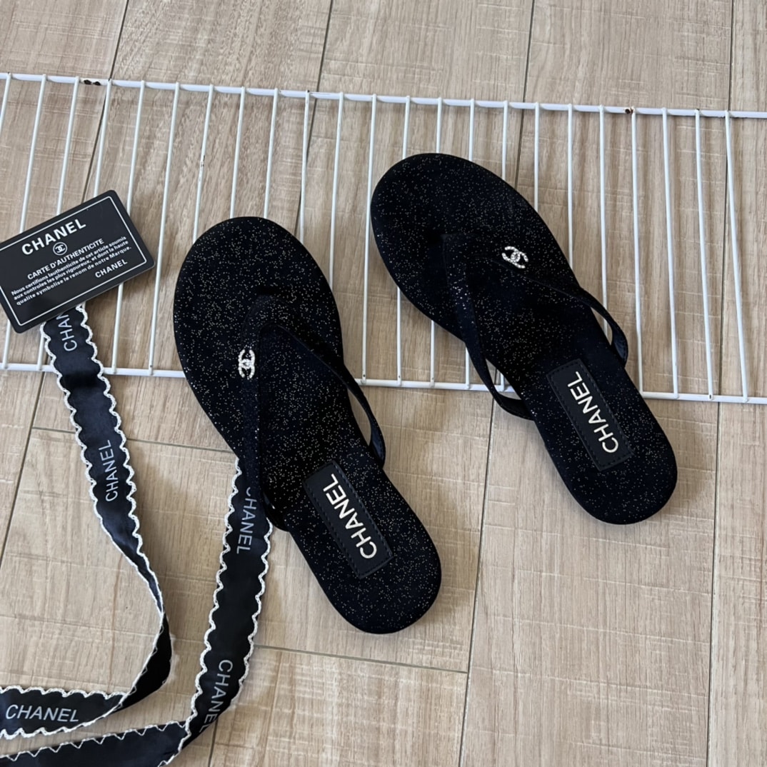 Chanel Thongs Purl Fabric With Silver Cc Logo In Black