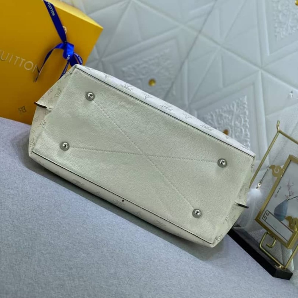 Louis Vuitton Carmel Hobo Mahina Leather White And Brown 40Cm