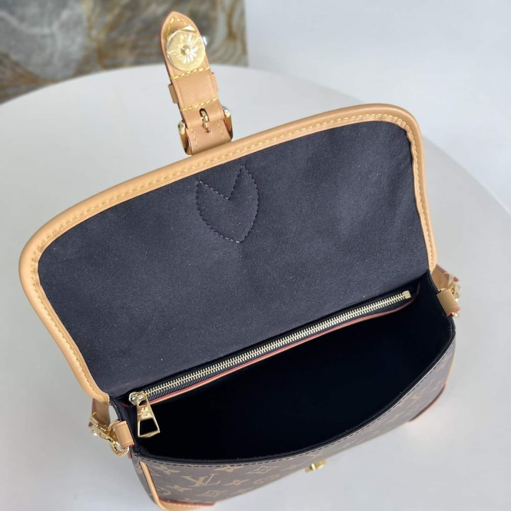 Louis Vuitton Diane Monogram Canvas Black 24Cm M45985