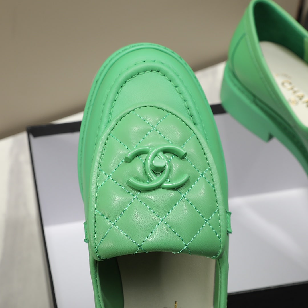 Chanel Cc Nib Turnlock Moccasins Flat Loafers Green