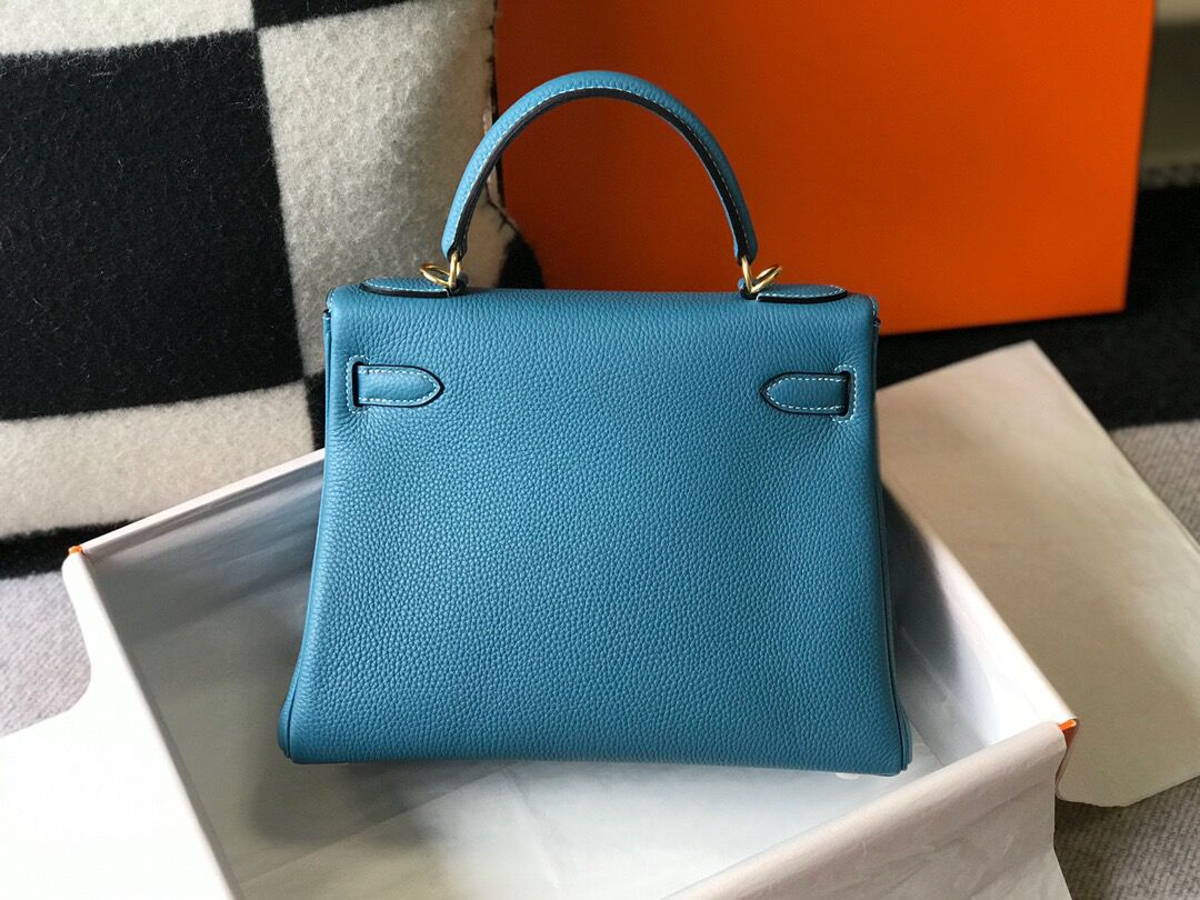 Kelly 25-28