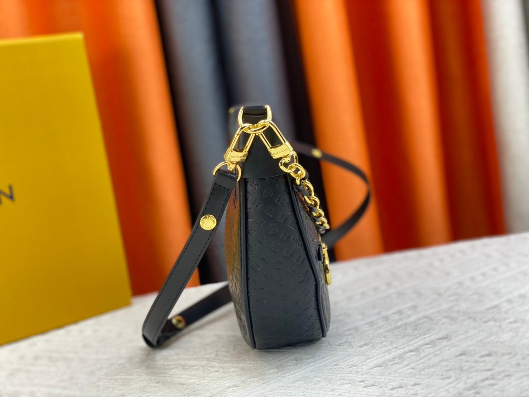 Louis Vuitton Loop Baguette Bag Black 23Cm M22591