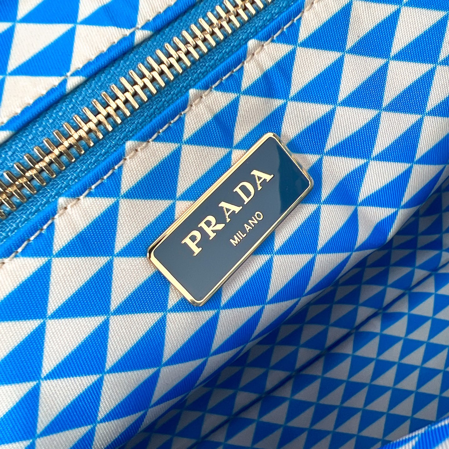 Prada Tote Bag 1BG552