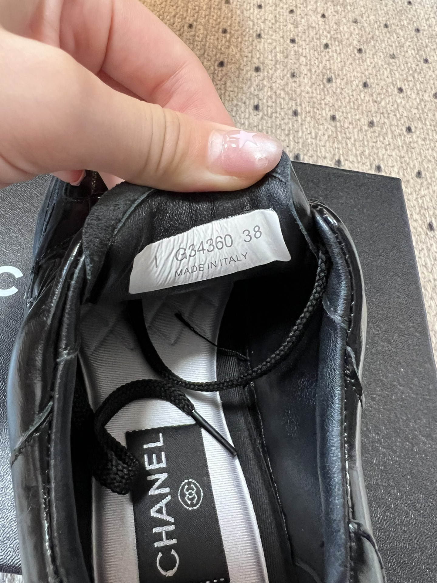 CHANEL Patent Leather Low-Top Trainers Black