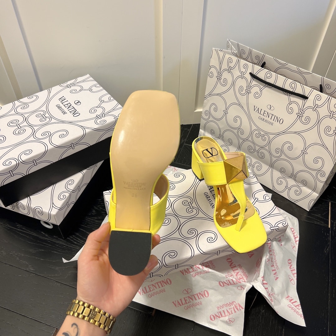 Valentino One Stud Metallic Nappa Flat Middle Heel Yellow Thong Sandal