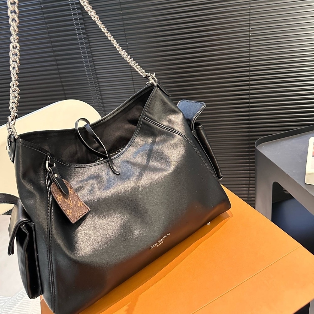 Louis Vuitton Carryall Cargo Vibe PM Bag Black 34Cm M24861