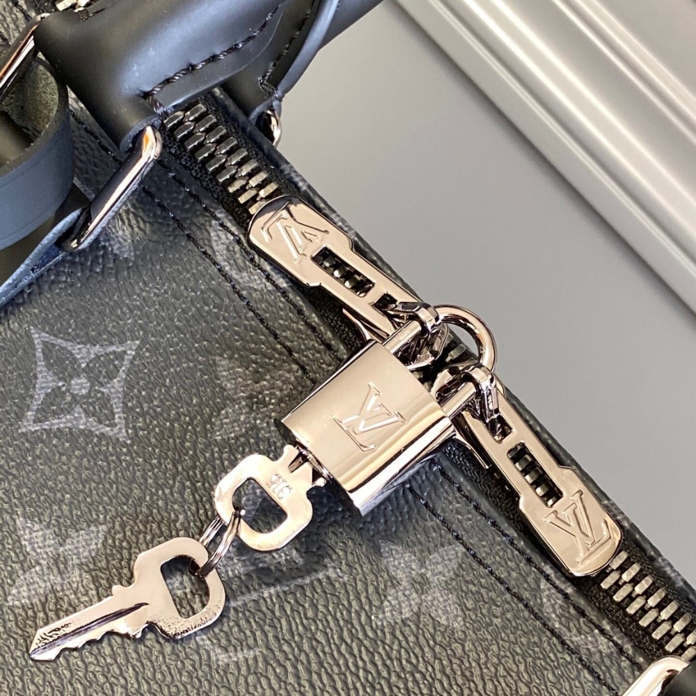 Louis Vuitton Keepall Bandoulière 50 Monogram Eclipse Boston Travel Bag Black 50cm M14202