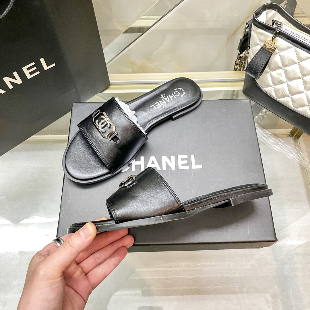 Chanel Slippers With Cc Silver Hardware Black G45172 B13906 Nq961