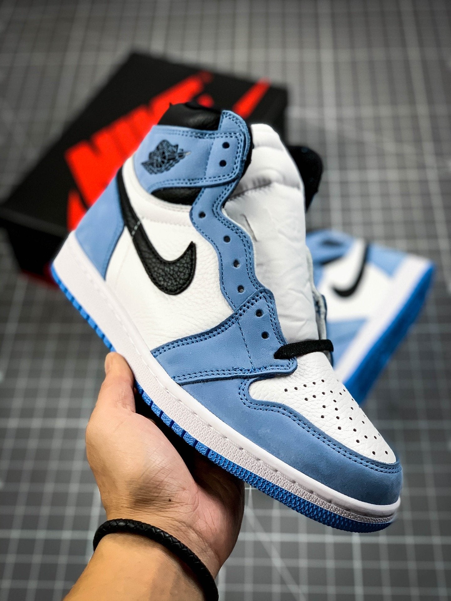 Jordan 1 Retro High White University Blue Black
