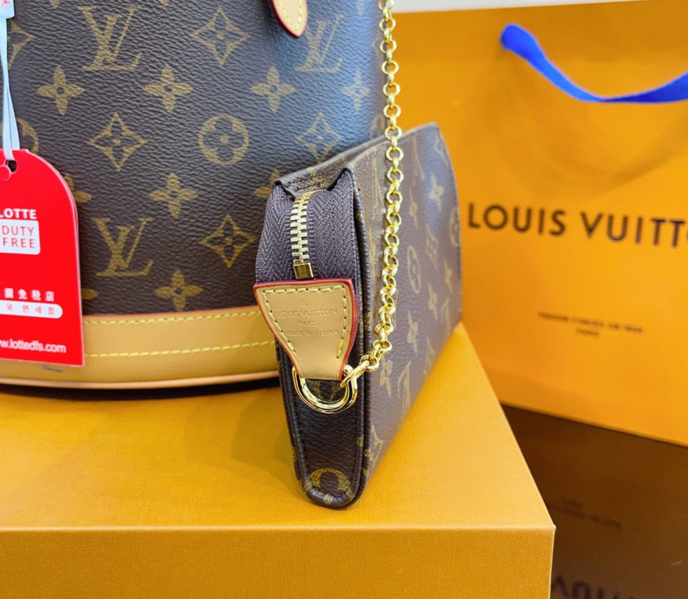 Louis Vuitton Monogram Petit Bucket Pm Monogram Canvas 26Cm M42238