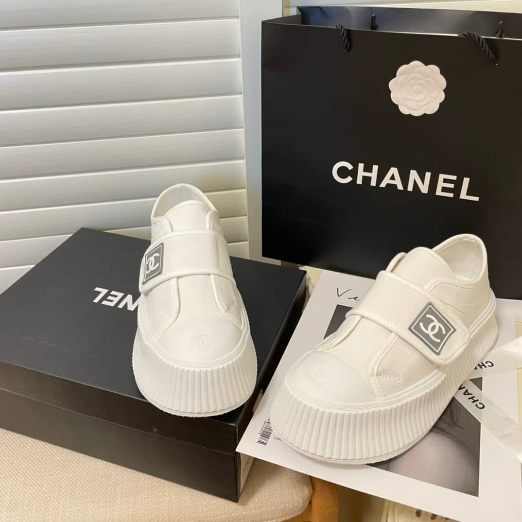 Chanel Cc Cap Toe Slipon Sneaker All White