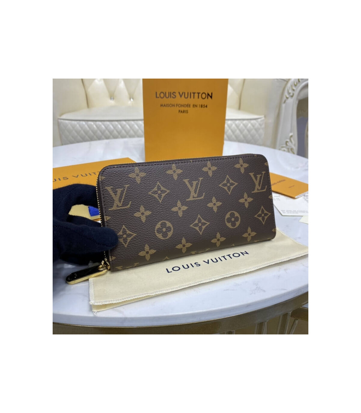 Louis Vuitton Monogram Zippy Wallet Pink