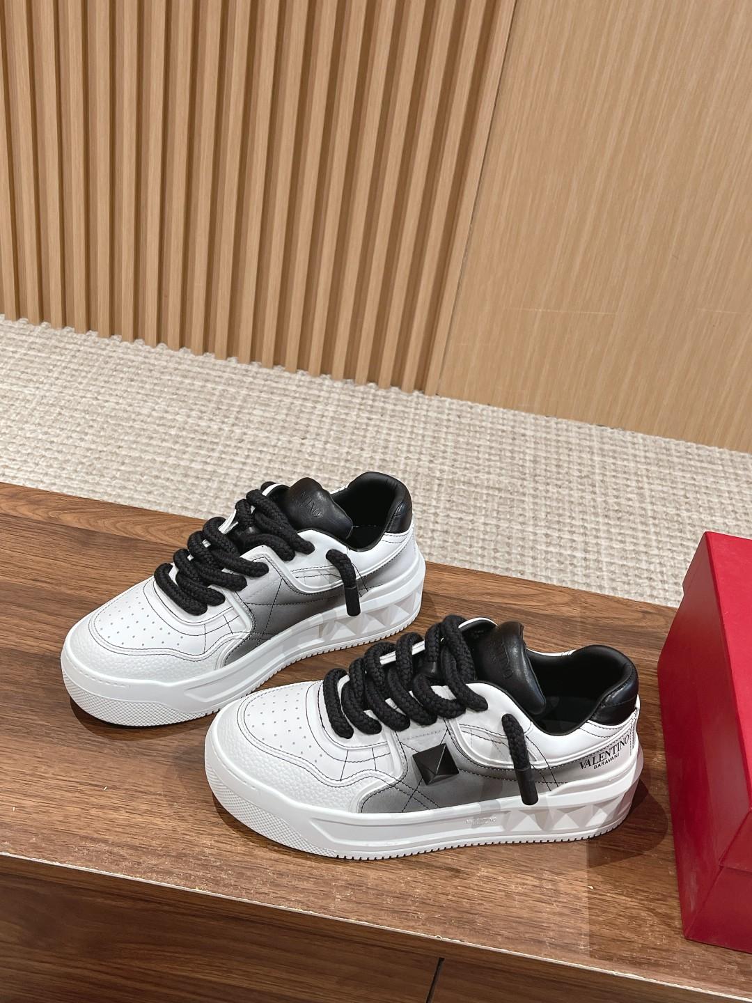 Valentino Garavani Sneaker