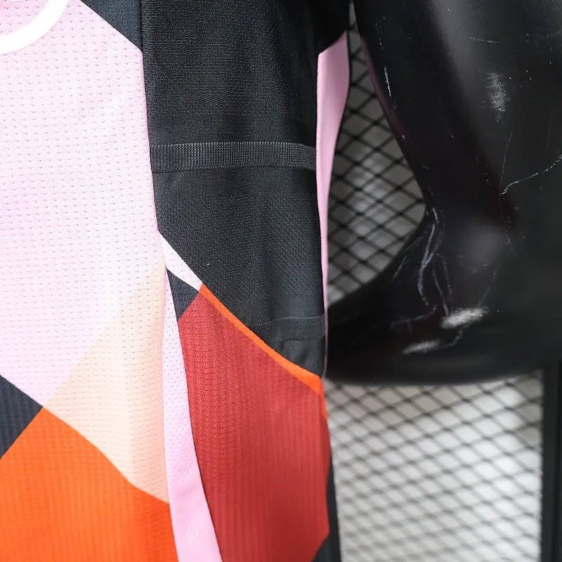 2024/2025 Player Version Bayern Munich Training Wear Football Jersey 1:1 Thai Quality