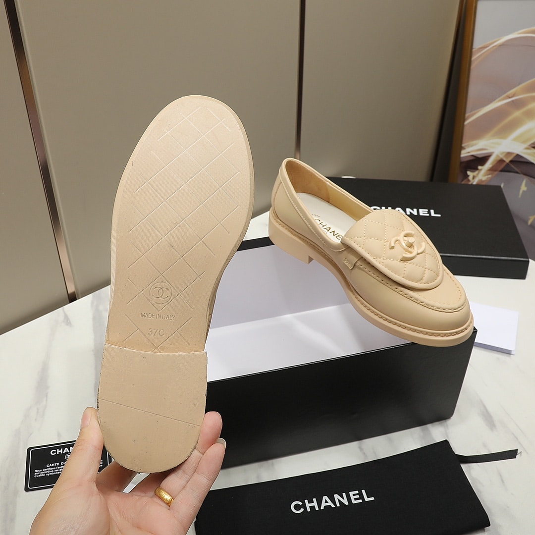 Chanel Cc Nib Turnlock Moccasins Flat Loafers Light Yellow G45474 B15482 Nt966