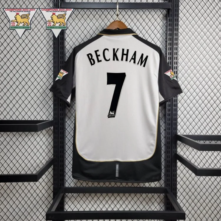 Retro 2001-02 Manchester United jersey 100 year classic edition