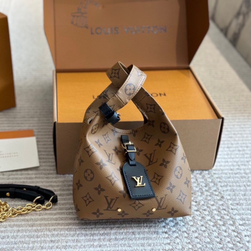 Louis Vuitton Atlantis BB Monogram Reverse Coated Canvas 18Cm M46816