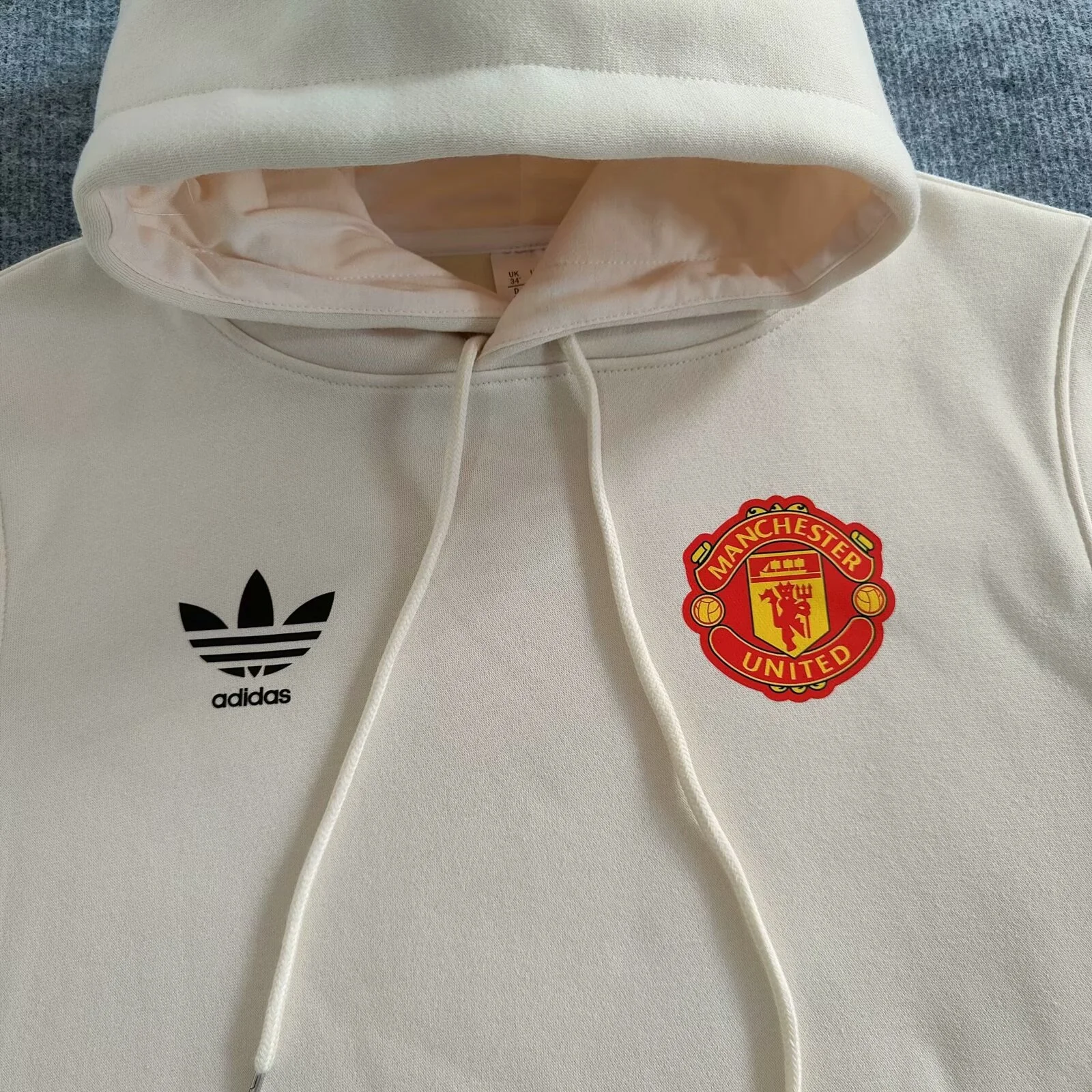 2024/25 Manchester United White Casual Sweater